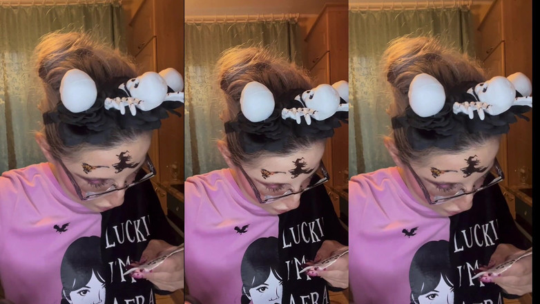 FinDom Goaldigger: Sissy, přinutím tě lízat mi brýle a rty, zatímco utrácím...