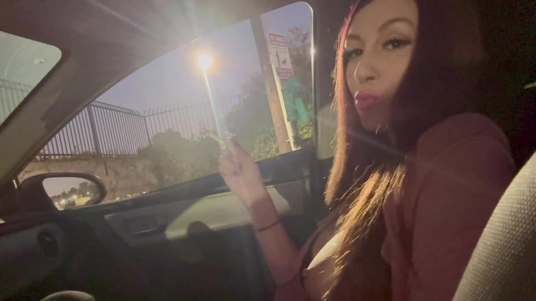 Artemisia Love: Italiana de pelo largo tetona milf Artemisia love solo fumar...