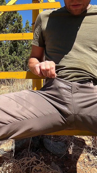 Piscio miei pantaloni da escursionista 8 volte - completamente fradicia
