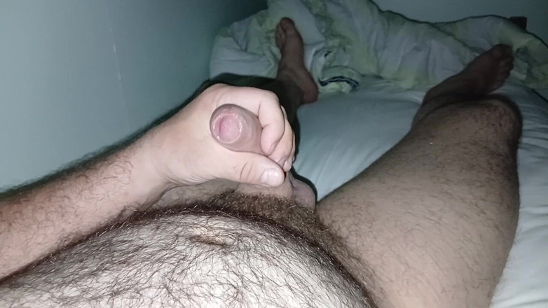 Uhri: Sin Cortar Peludo Gay Masturbándose Y Cum