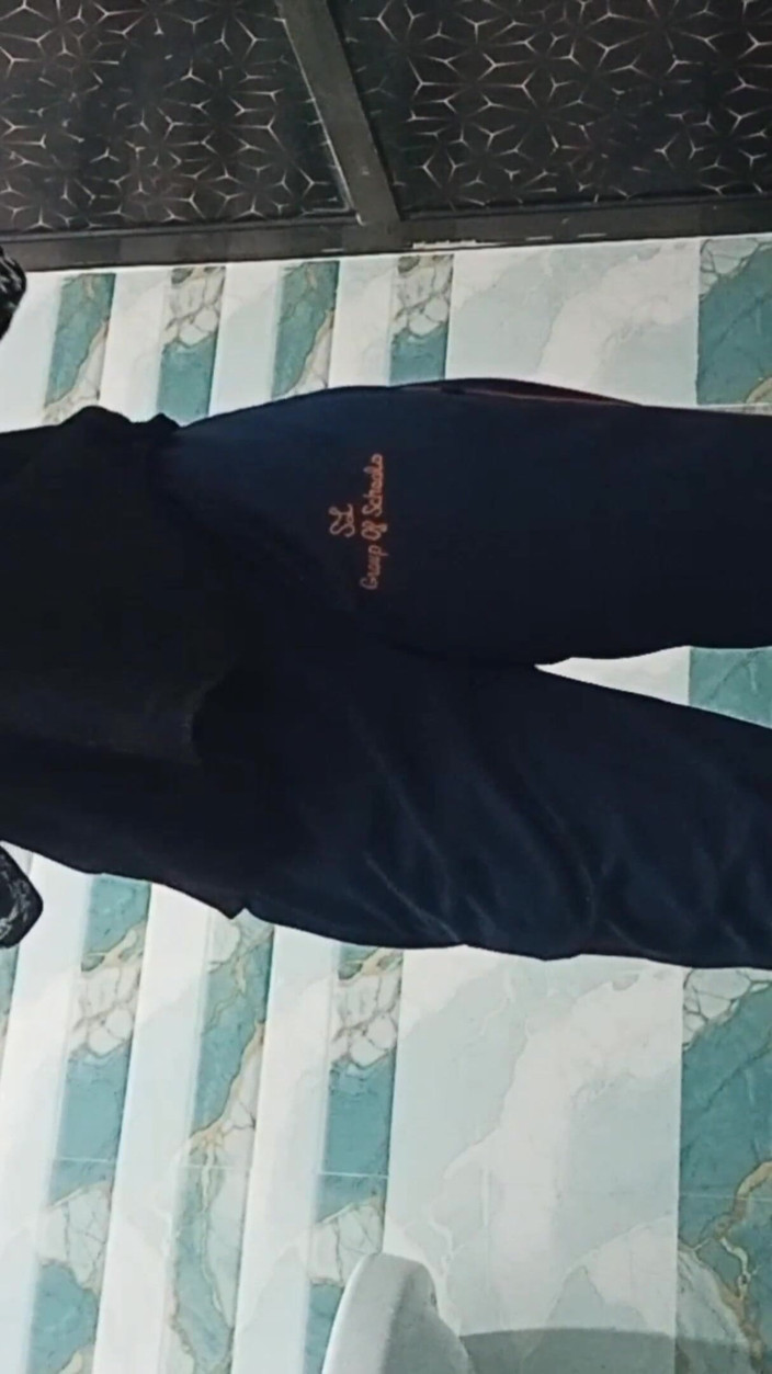 Coupleplyaz: Wow..... Will Someone Fuck Me? I Am Lonely and Bored....