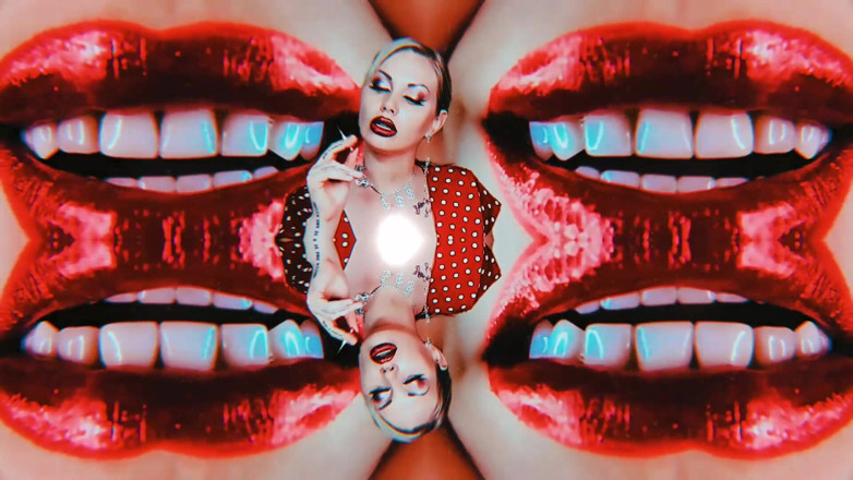 Goddess Misha Goldy: Fumer lipsoholia ! BOUCLE!!!