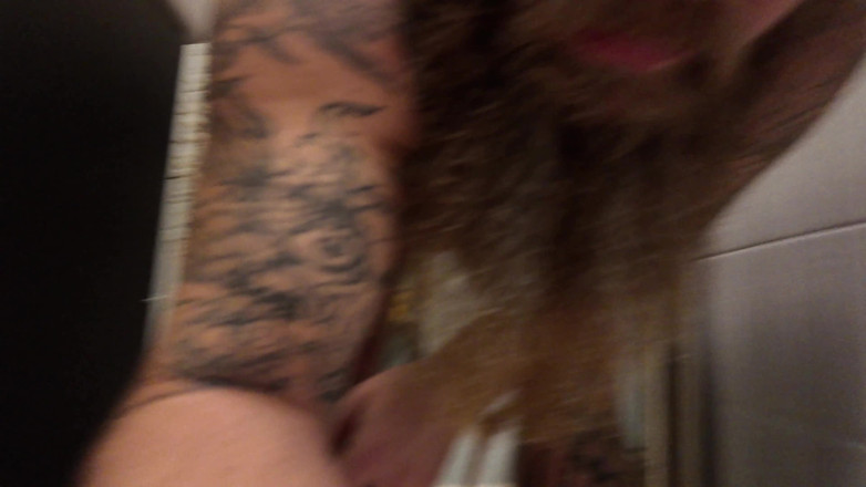 EdgesOfReality: Novia en la ducha