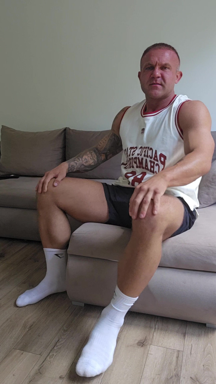 Troy White UK: Dominant Foot Worship JOI