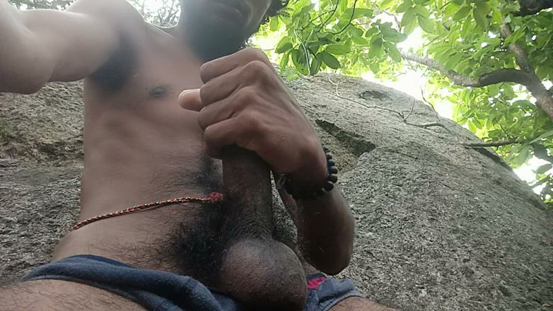 AURA THINGS: Ragazzo caldo si masturba in profondità la mattinata