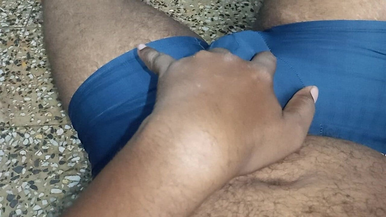 Sweet Indian cock: Bhabhi lutscht meinen penis-nacht-sex mit lecken