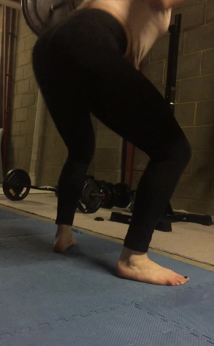Michellexm: Latihan pantat di balik legging