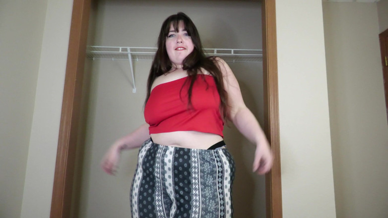 Ashley Lynn: Sexy BBW Ass Clapping Extravaganza