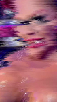 Doamna Red X se în bucătărie