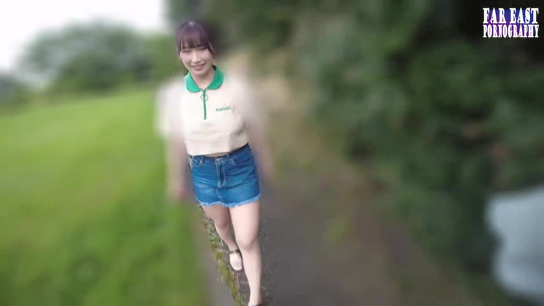 Far East pornography: Potěšení s dvojitou pusou na pomalé teplé procházce, která si...