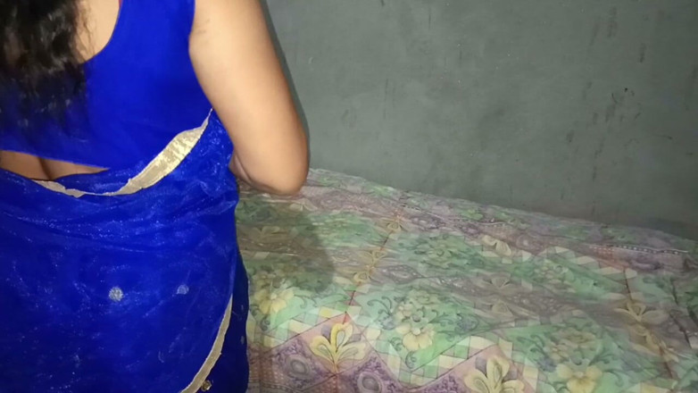 Savita5343: Jag bär en första gången saree och min styvbror knullade...