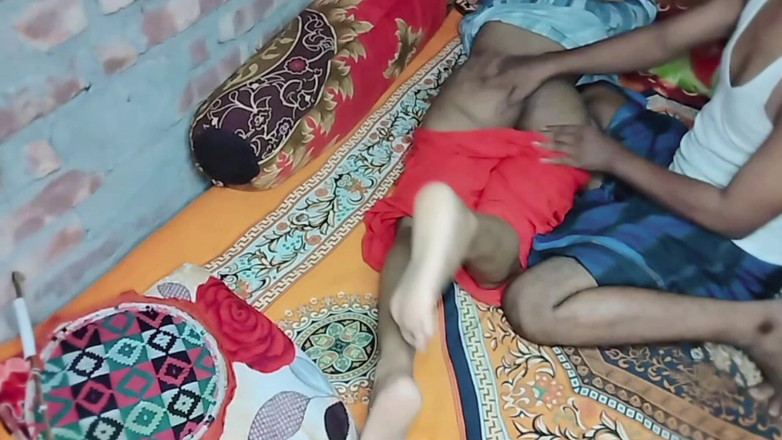 NixLeno: Cặp đôi mới kết hôn làm tình lãng mạn