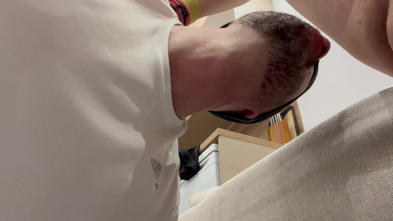 Deeptx1: Альфа домінуючий чоловік трахає горло своїм великим членом