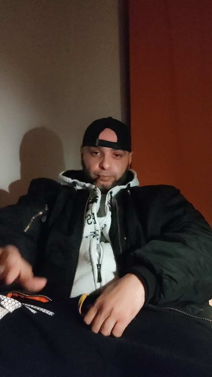 SmokedAlloy2: Dirtyjunkbro se plictisește, caută prieteni