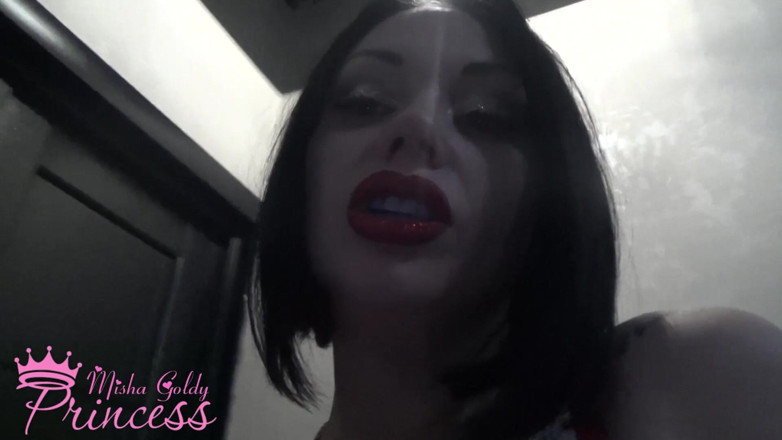 Goddess Misha Goldy: Lipstik paling menpesona