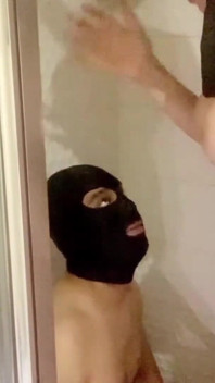 Abang tiri cuckold cuba membuatkan saya cemburu walaupun saya enggan