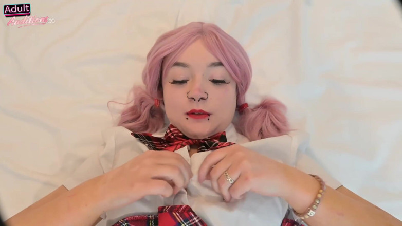 Adult-Auditions: British Nurse Scarlet