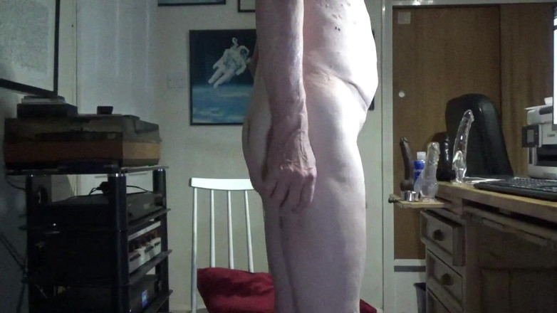 bigears: Pertunjukan web dengan dubur ternganga dan pancutan mani