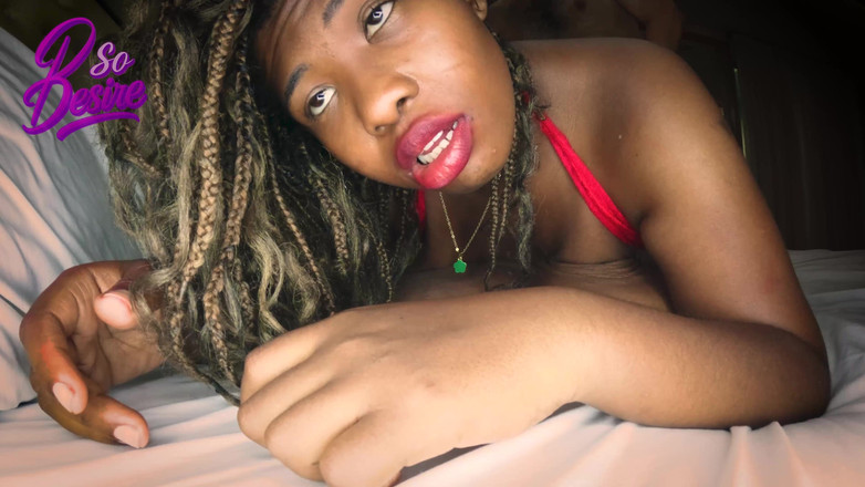 Psodesire: Rakan cantik saya mengangkat pantatnya di muka saya dan saya...