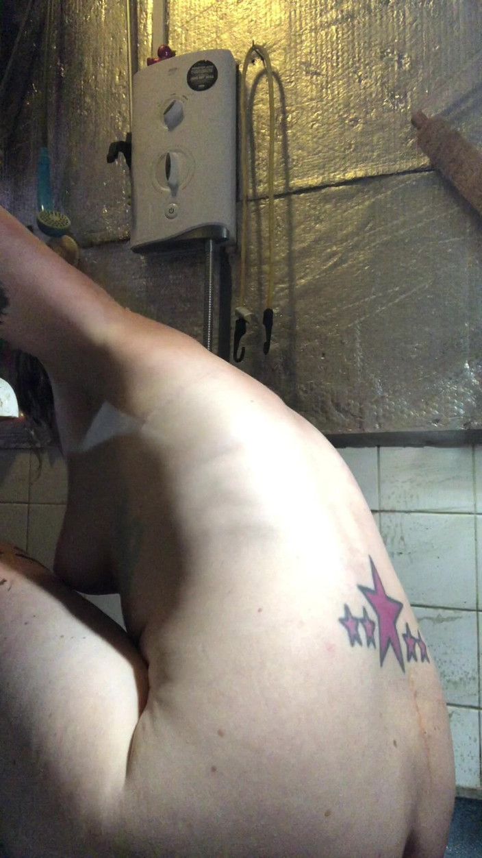 MistressWriggler: Vue Épique De Mon Cul Et De Ton Buisson Sur Ton...