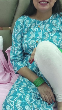 Video completo: Devar Bhabhi coquetea Bhabhi queda embarazada de Devar durante un vigoroso audio en hindi, quiere un orgasmo real