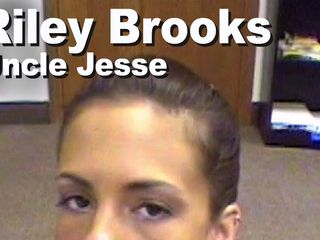 Edge Interactive Publishing: Riley Brooks &amp; Jesse: nuda, ufficio, succhia, sborrata