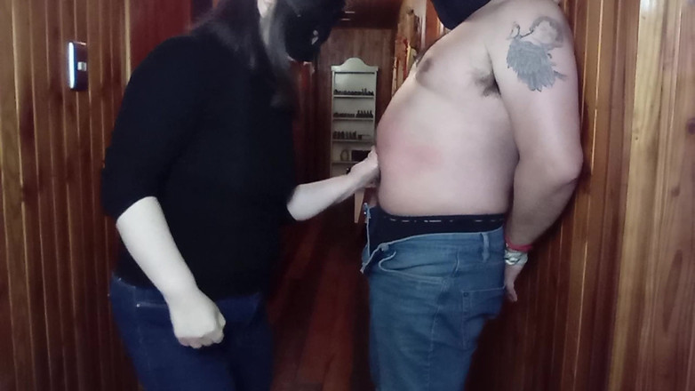 Mois Fantasys: Schlag in die wand