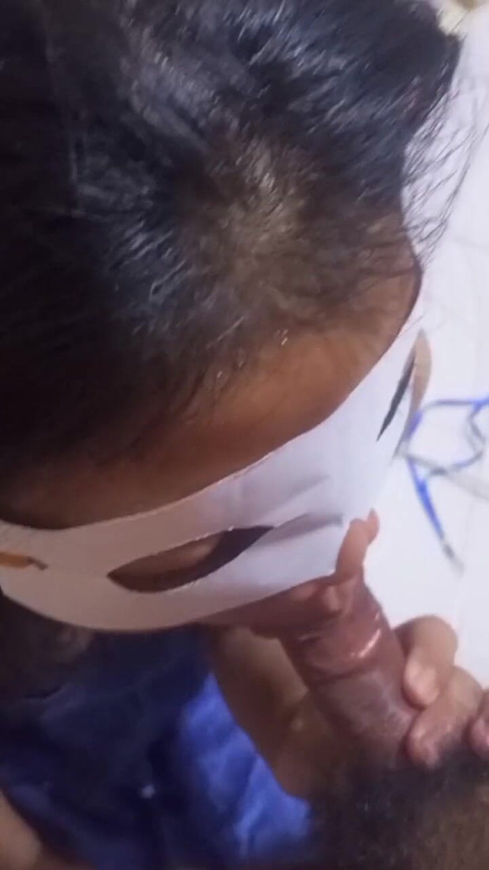 Cocktail sex: Nevlastní teta Anne potřebuje polštář