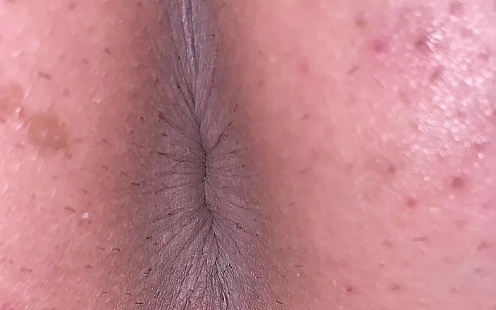 Kyotosigakk: A man exposes his asshole Take a picture so that...
