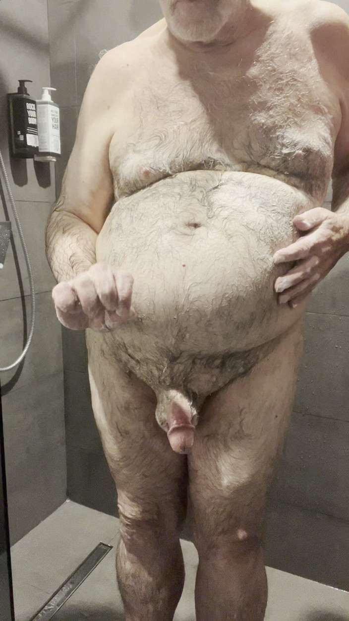 Coach Karl dude lodge: 2026, ziua dușului, de Sfântul Valentin, 4