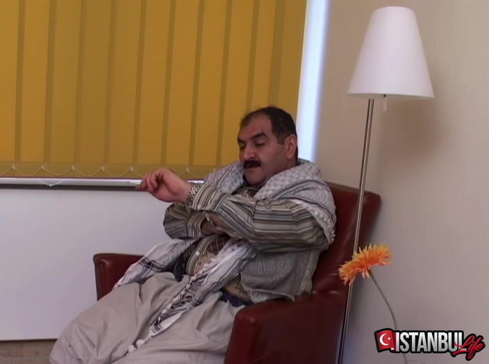 Istanbul life: Sahin K mengongkek pembersih berlin