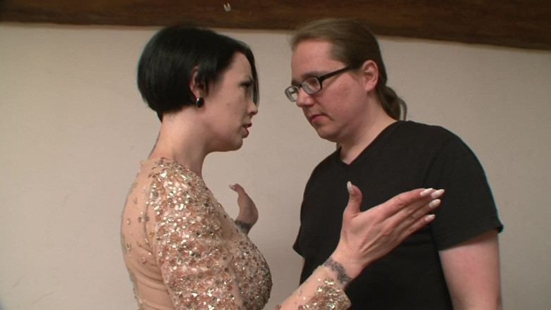 German BDSM MMV: 德国残酷的女主调教捆绑SM奴隶