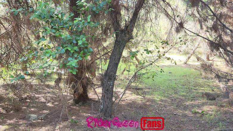 Riderqueen BBW Step Mom Latina Ebony: Riderqueen Outdoors: Video untuk Peminat Luar