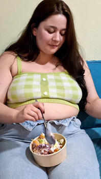 Nicoles massive bauchfüllung