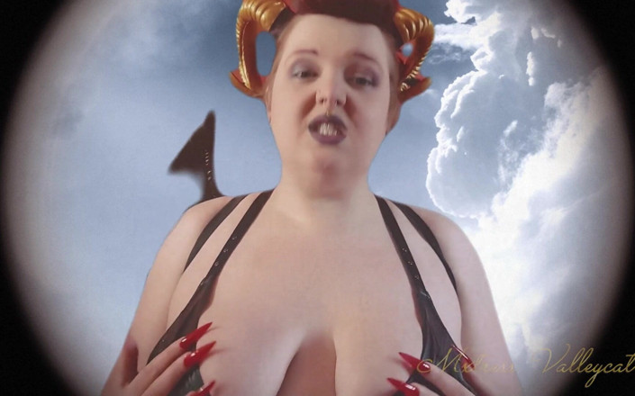 Mxtress Valleycat: Cosplay Day Drain