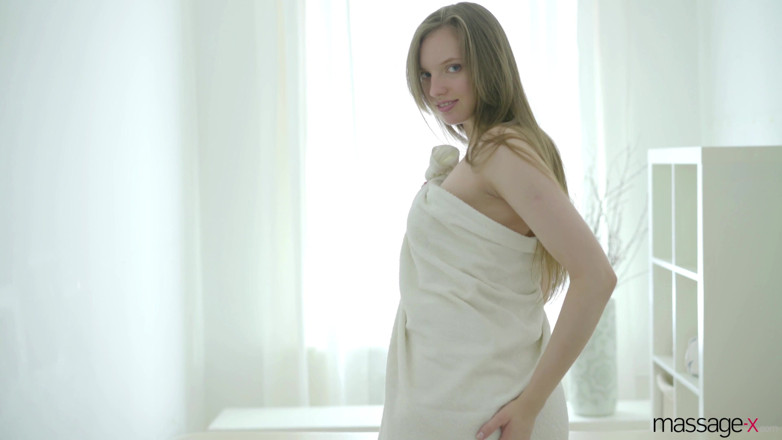 Massage X: Massage suivi du super sexe