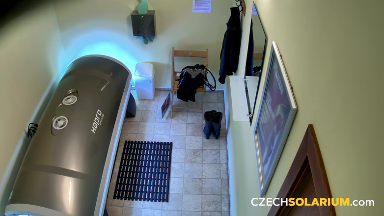 Czech Solarium: チェコソラリウム175 ブルネットの美女がソラリウムで見せびらかしをやめられない