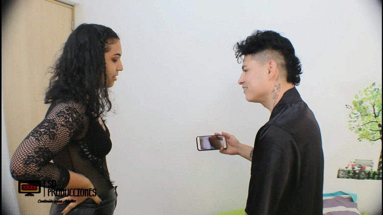 BROOKLIN: Muốn con cu của anh ấy nên tôi ngồi lên nó...