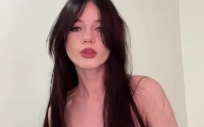 Emmeline_SKY: Naughty Emmeline girl