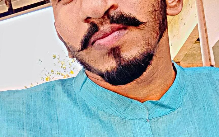 Mrkingr: チンポ射精ビデオ大学生