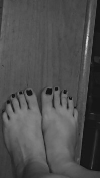 Sexy Toes Shining for Stepdaddy