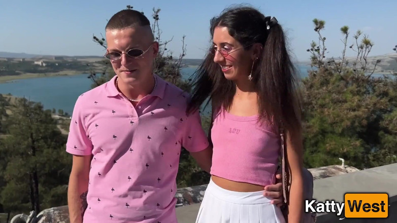 Katty West: Hraní Barbie a Kena se proměnilo v bisexuální trojku
