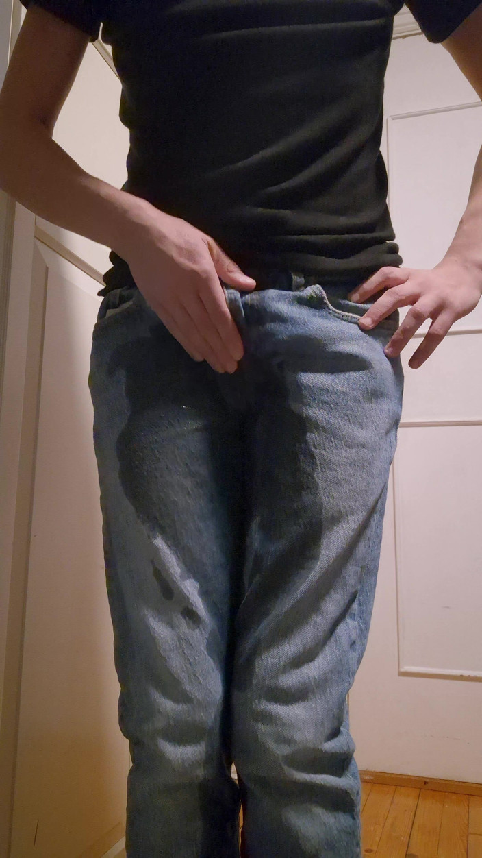 ABDL Diapers by Norsken77: Deixando ir em jeans