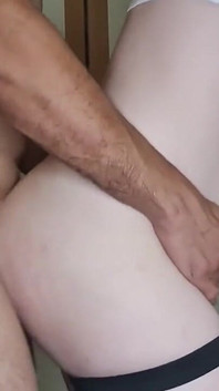 발정난 룸메이트에게 후장 따먹히는 펨보이 걸레 - Prettyboi2000x