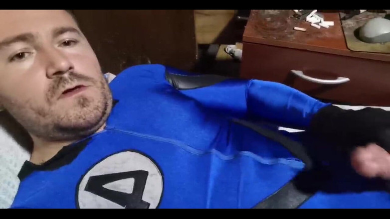 Rokkuman: Masturbation fantastique en cosplay