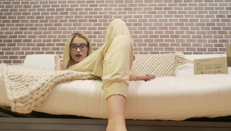 Erotic Tanya: Ich trainiere mein pup