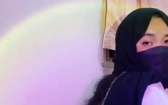 Jilbab69: ¿Puedes satisfacerme?