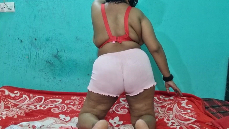 NilaRani693: 太甜了，不能忽视独奏视频