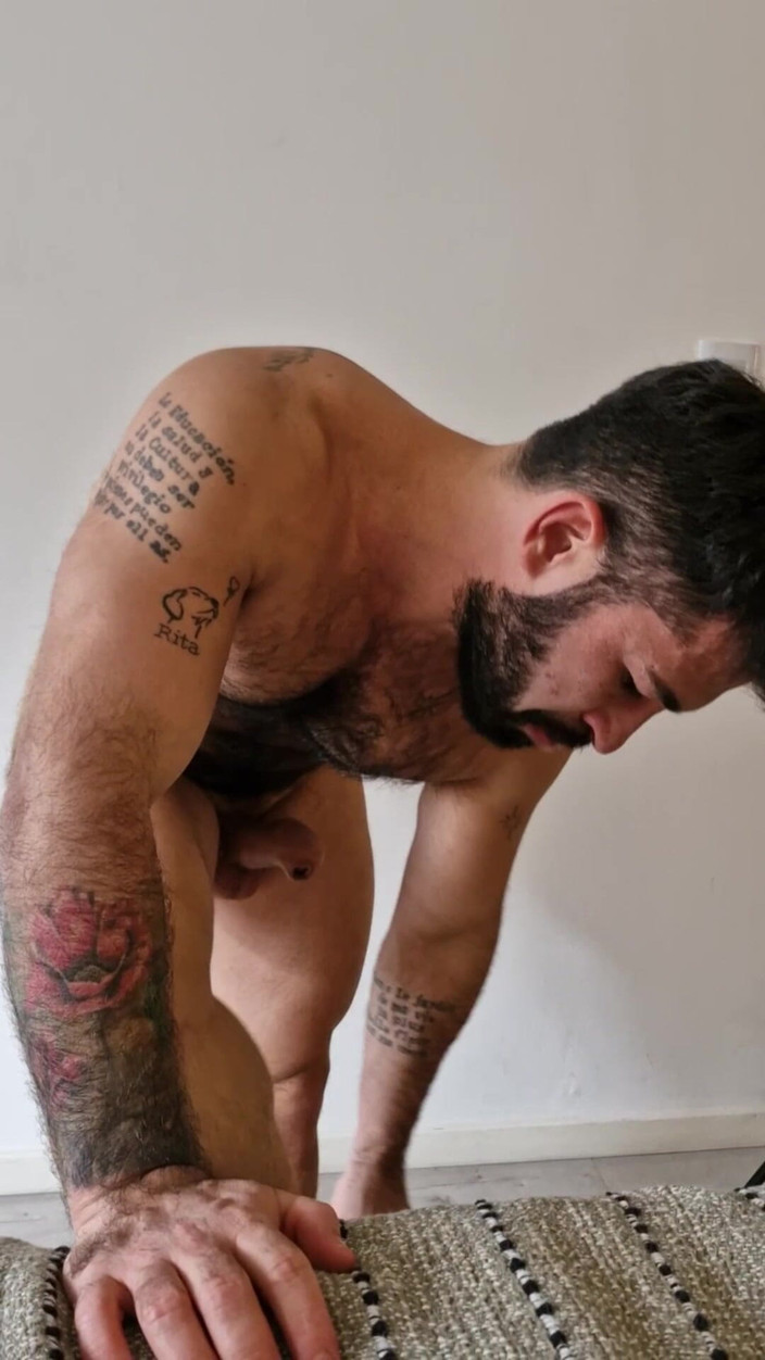 Christian Hunter: Экшн с заполненной в горло дыркой для волосатого папочки - Christian Hunter и Macroba