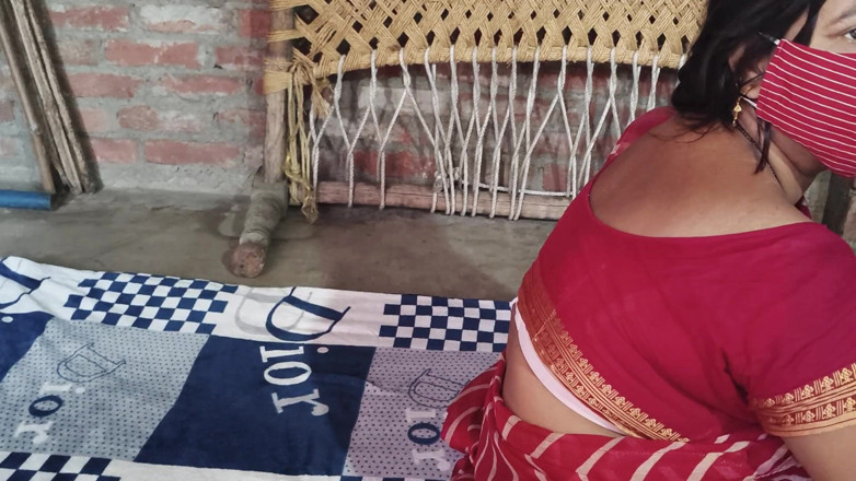 Rinki devi: Rinki Bhabhi Kki Chut Ke Baal Saaf Kiye